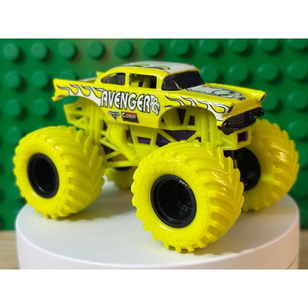 Monster Jam Avenger Monster Truck Yellow 1:64 Scale Die-Cast BKT Tires